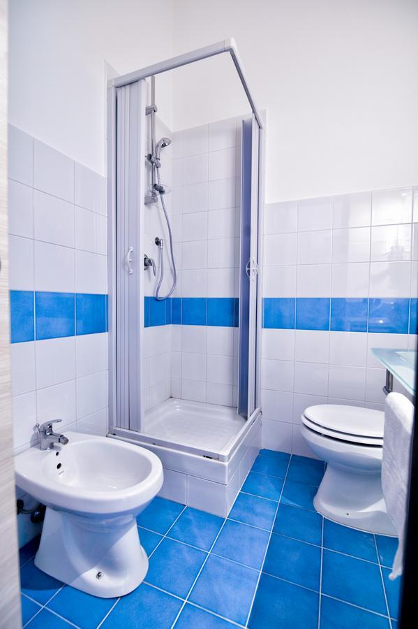 Maqueda Central Suites Palermo Exteriör bild
