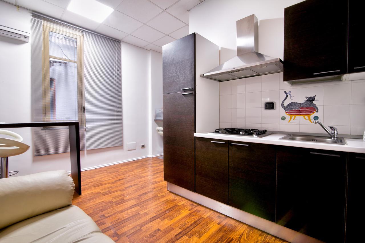 Maqueda Central Suites Palermo Exteriör bild